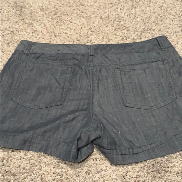 Banana republic shorts - Picture 2 of 4